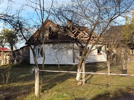 В Ровенской области россияне ударили по дому многодетной семьи - 7 раненых