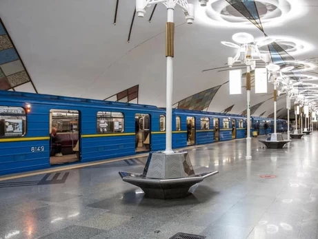У Києві знову зупинилося метро після російських обстрілів