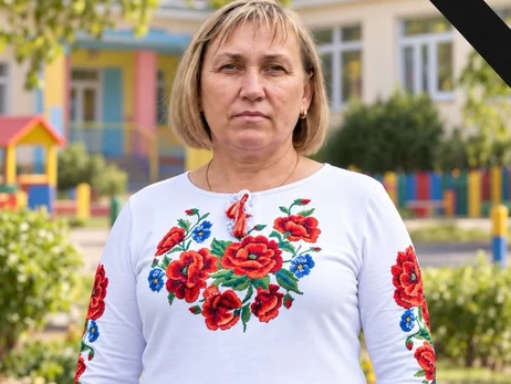 У Києві внаслідок російського обстрілу загинула вихователька дитячого садка