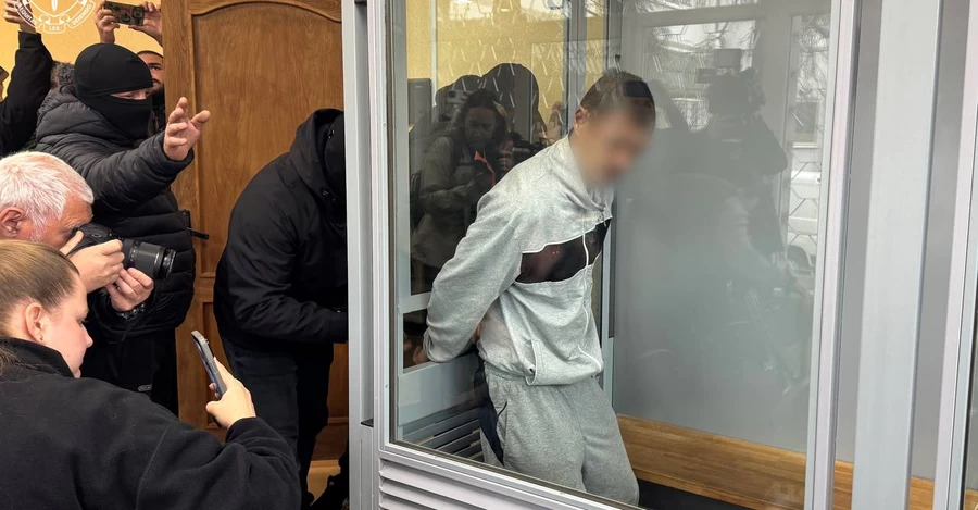  Суд арестовал солдата РФ, расстрелявшего пять бойцов ВСУ и одного гражданского 