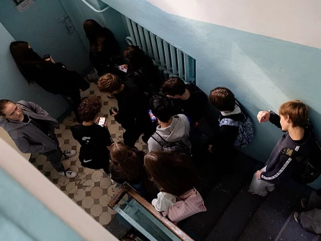 Учні втікають під час тривог: що робити вчителю – ловити втікача чи стерегти інших