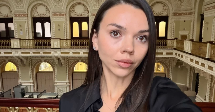 Директор департамента НБУ Дарья Софина опровергла, что уехала из страны накануне обысков