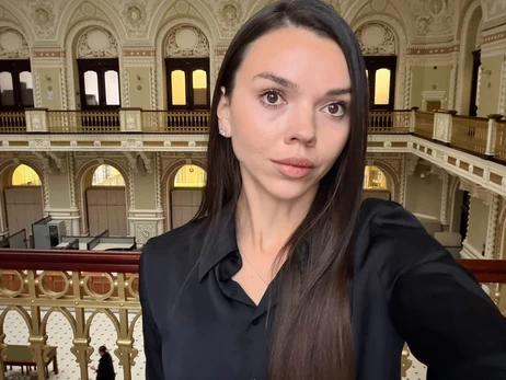 Директор департамента НБУ Дарья Софина опровергла, что уехала из страны накануне обысков