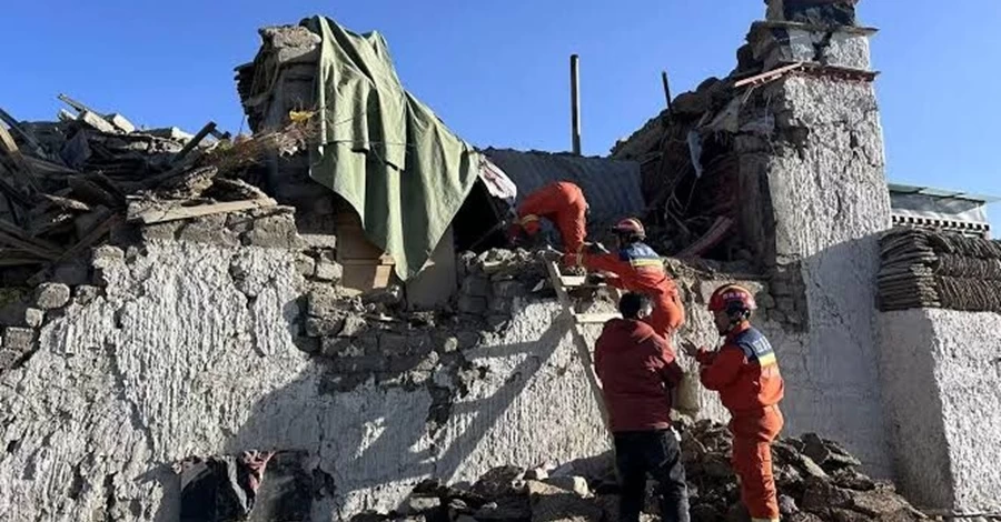 В Тибете произошло землетрясение магнитудой 7, погибли по меньшей мере 16 человек