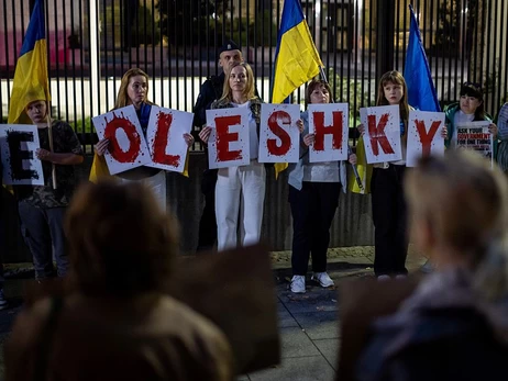 Гуманітарна катастрофа в Олешках: чи допоможуть Папа Римський і євродепутатка, яка оголосила голодування, врятувати людей