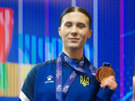 Медалістка ЧЄ Поліна Кононченко: Прийшла з мамою на фітнес, а опинилася у важкій атлетиці