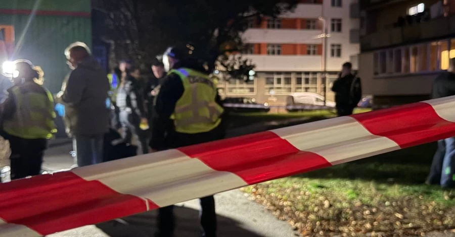 В Киеве посреди улицы мужчина открыл огонь из пистолета - есть жертва и раненые