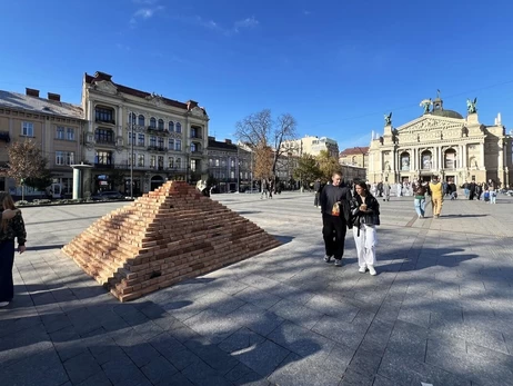 Кирпичная 