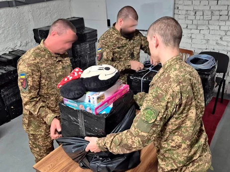 Украинские военные доставили дронами еще 600 кг помощи в заблокированные Олешки