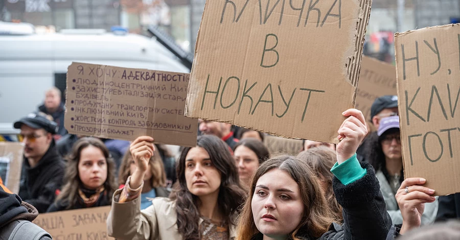 Владимир Фесенко: Недоверие к Кличко возросло, но реальной альтернативы ему сегодня нет
