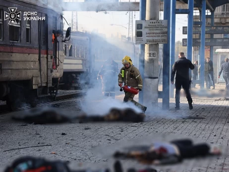 Россияне нанесли удар по железнодорожному вокзалу в Днепре – погибли 13 человек