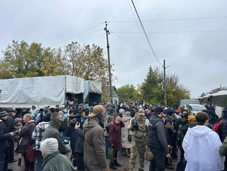 Украинская делегация уже в Олешках - для желающих эвакуироваться готовят транспорт