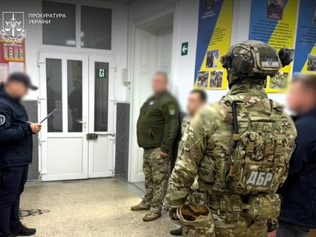 В Черновицкой области задержали чиновников ТЦК – обвиняют в пытках, похищении людей и взяточничестве