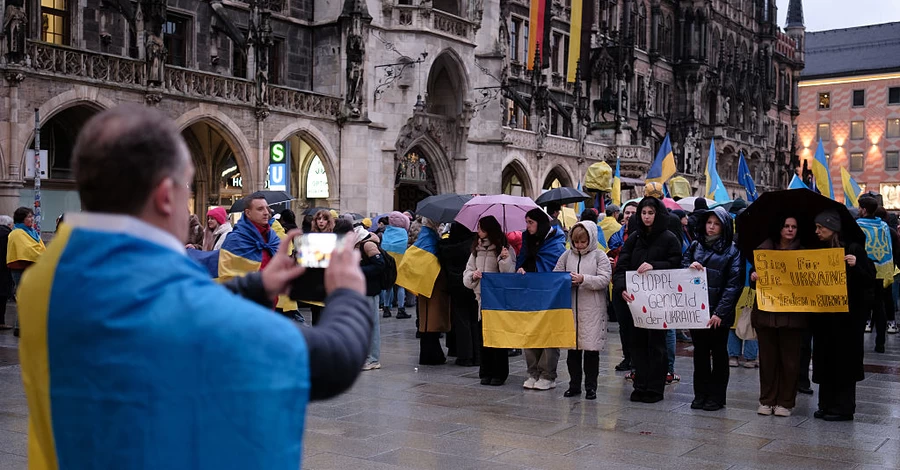 Германия продлила защиту украинским беженцам, но не для всех мужчин