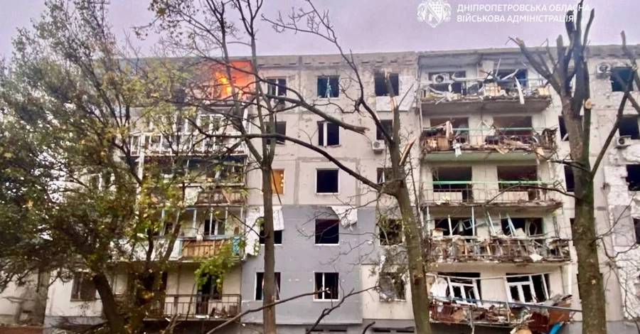 Войска РФ ударили по многоэтажке в Павлограде - много раненых, в том числе дети 