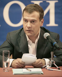 Дмитрий Медведев отказался отметить годовщину Голодомора в Киеве 