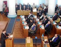 Ющенко отменил крепостное право для губернаторов 