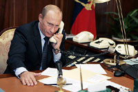 Путин лично позвонил Тимошенко, выбивая долг за газ  