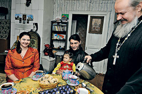 Цыган стал православным дьяконом.  часть 2