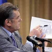 Ющенко считает, что курс гривны завалил не Стельмах, а психология 