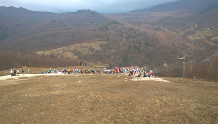 Чемпионат Украины по горным лыжам на Закарпатье прошел без снега