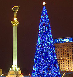Центр Киева уже готов встречать Новый год 