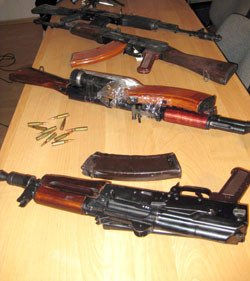 Милиция поймала торговцев оружием 