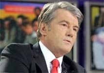 За кадром итоговой пресс-конференции президента: Что Ющенко сказал народу на языке жестов 