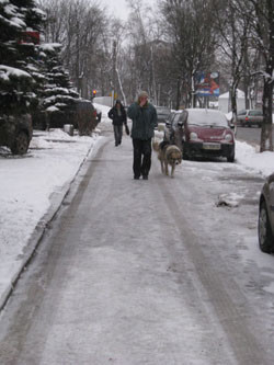 На магистральных улицах снег убрали оперативно  