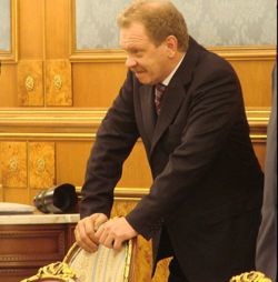 В «Газпроме» назвали главу «Нафтогаза» «Дубиной в прямом и переносном смысле» 