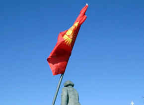 Киргизия, возможно, выдворит американскую военную базу 