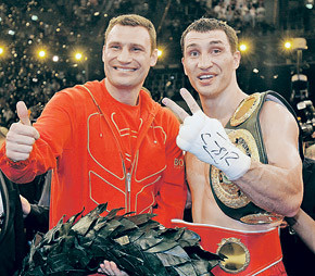 Братья Кличко едва не подрались за право побить Валуева 