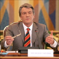Ющенко отказывается смотреть на прогноз ВВП сквозь «розовые очки» Тимошенко 