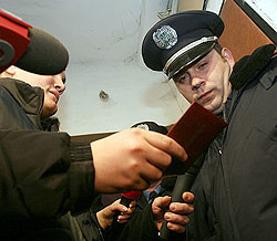 Каждого киевлянина посетит милиция 