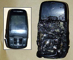 Мобильный телефон взорвался и убил хозяина 