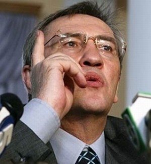 Черновецкий обещает Донецку помочь деньгами 