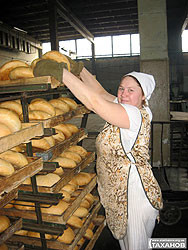 Хлеб в Киеве будут завозить под покровом ночи 