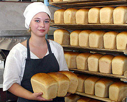 Пекари заявили, что «возможны перебои в поставках хлеба населению» 