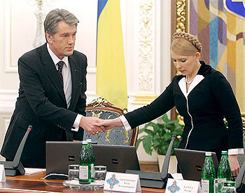 Виктор Ющенко: «Юлия Владимировна, без ваших взяток партнеры к вам жопой повернутся.» 