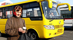 В Киеве отменили автобусы-маршрутки без льгот 