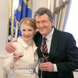 Ющенко провёл с Тимошенко наедине три часа в небе над Европой 