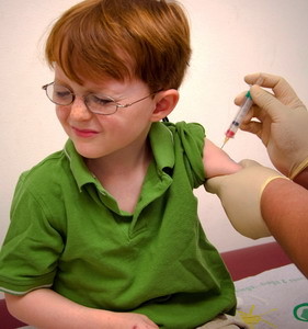 Зачем делать ребенку прививки 