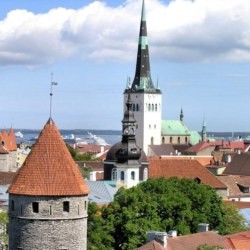 В Эстонии разрешили водить машину без прав 