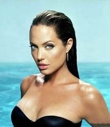 Анджелина Джоли может сыграть в «бондиане» 
