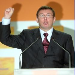 Луценко отказался поддержать на выборах «Юлю, Витю, Сеню» 