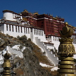 Тибет открыли для туристов 