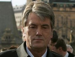 Ющенко дал на рекапитализацию четыре дня  