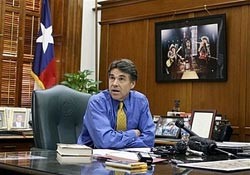 Техасский губернатор подумывает о выходе из состава США  