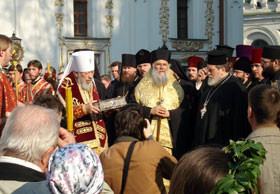 Киевляне молились святителю Спиридону, чтобы кризис поскорее закончился  ФОТО, ВИДЕО