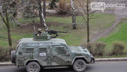 Краматорск в ожидании Порошенко: улицы города заполнила бронетехника и военные